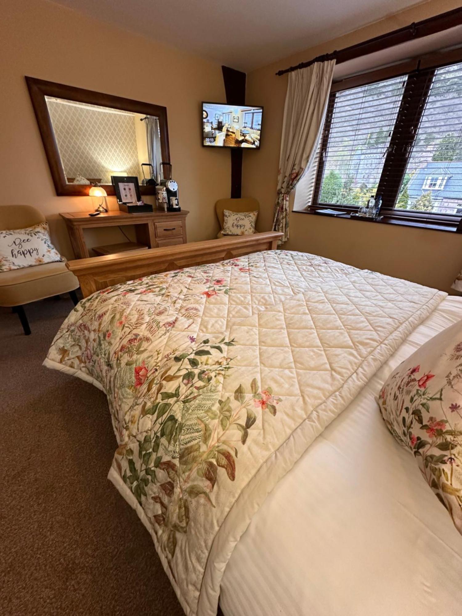 The Auld Kirk Bed and Breakfast Ballater Exteriör bild